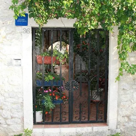 Frano Apartman